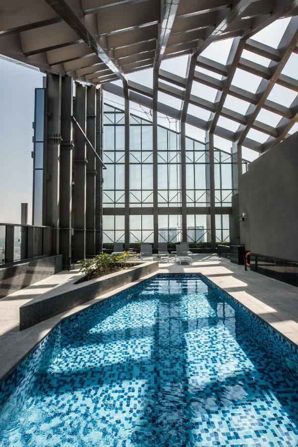 Fantastay Sparkle Tower One Bedroom Suite Marina View Dubai Esterno foto