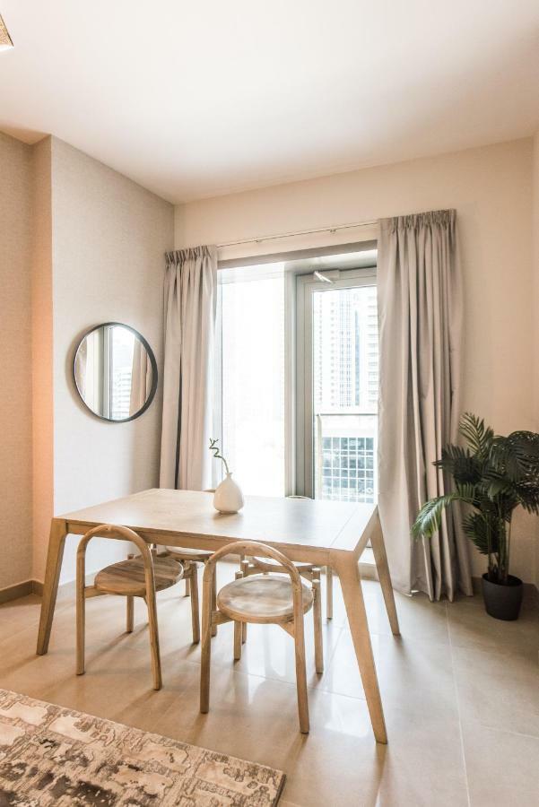 Fantastay Sparkle Tower One Bedroom Suite Marina View Dubai Esterno foto