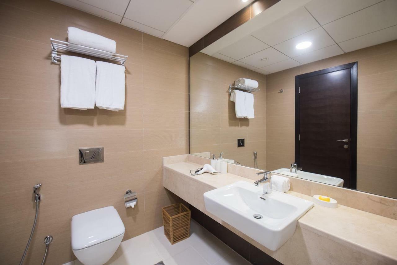 Fantastay Sparkle Tower One Bedroom Suite Marina View Dubai Esterno foto